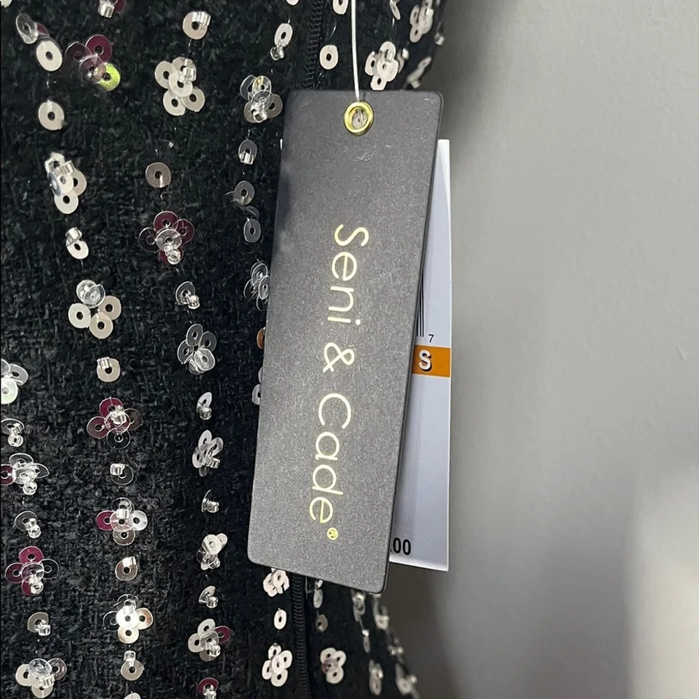 Seni & Cade Black Sequin V-Neck Mini Dress - Picture 3 of 7